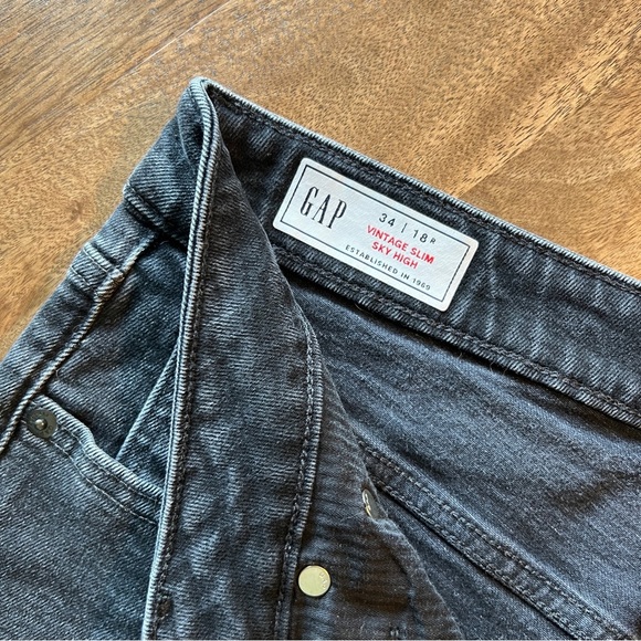 GAP | Black Vintage Slim Sky High Jeans - Picture 2 of 6